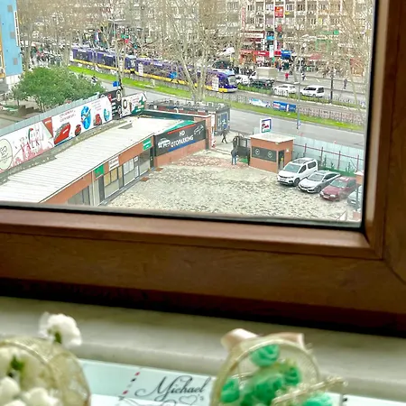 Istanbul'un Kral Dairesi Asansorlu 2 Klimali *