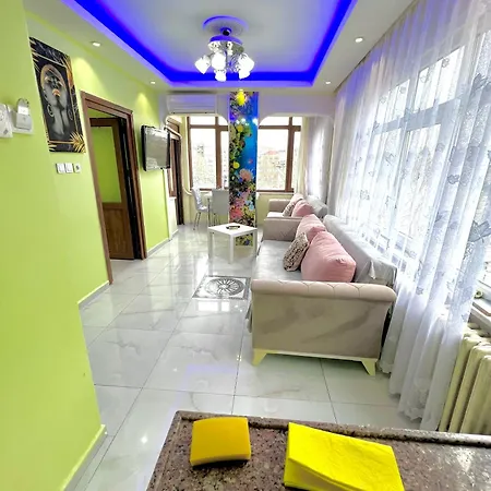 Apartament Istanbul'un Kral Dairesi Asansorlu 2 Klimali