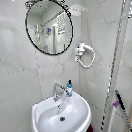 Apartament Istanbul'un Kral Dairesi Asansorlu 2 Klimali